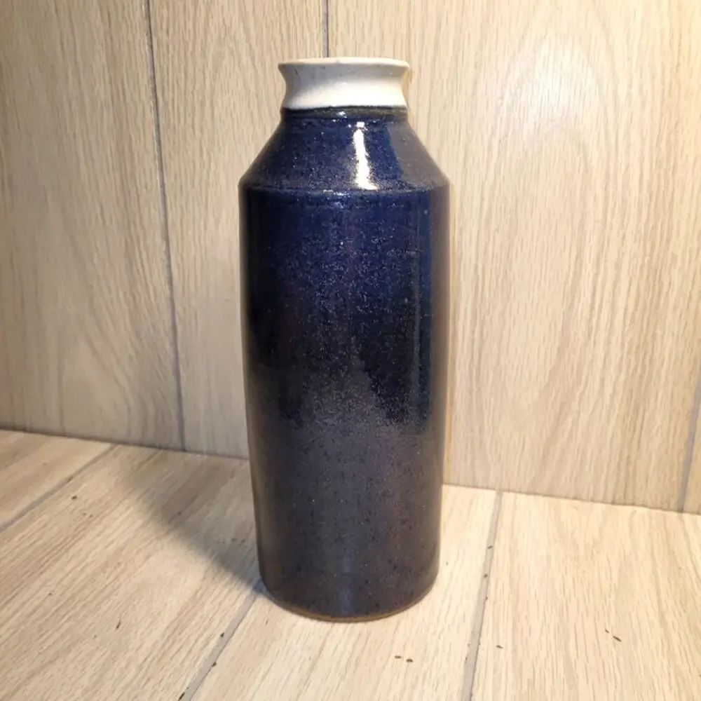 Vtg Elegant Blue Vase Pottery Coin Jar Shelf Sitter Vacation Money 